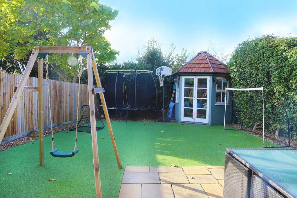 Additional image 5 of Gordons Walk, Harpenden, Hertfordshire, AL5