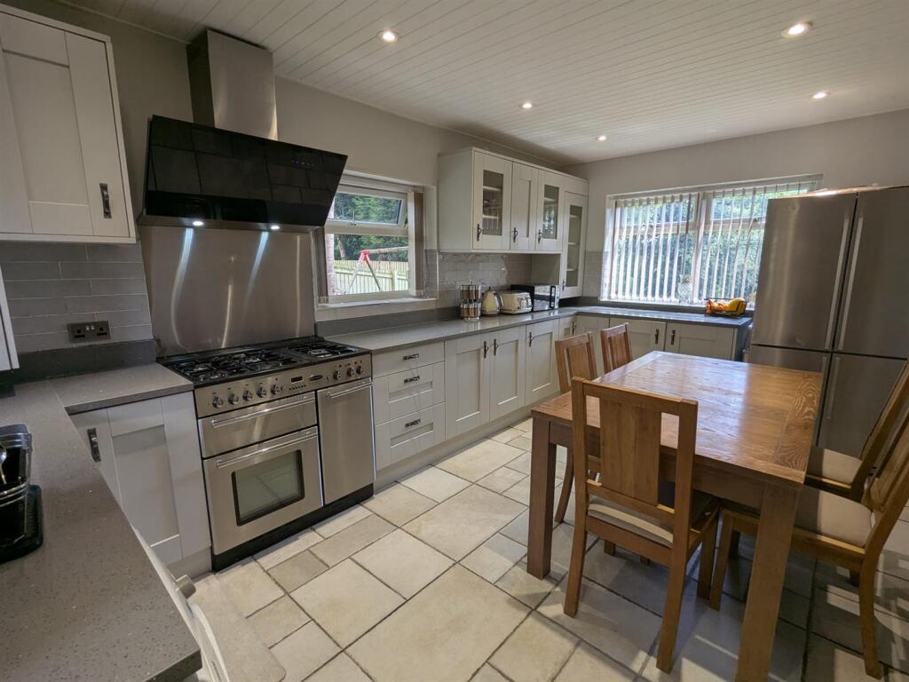 Additional image 5 of 12a, Chellow Lane Bradford, BD9 6AS
