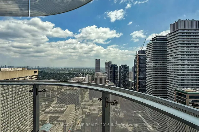 Additional image 19 of 1 Bloor St Unit 3903