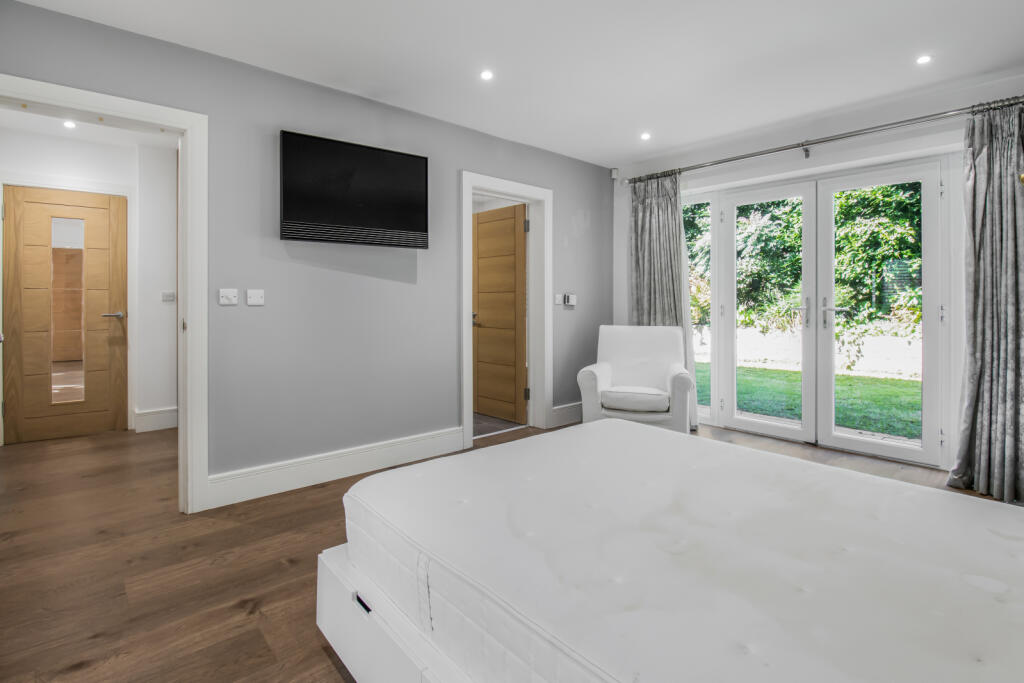 Additional image 9 of Egmont Drive, Ringwood, Dorset, BH24