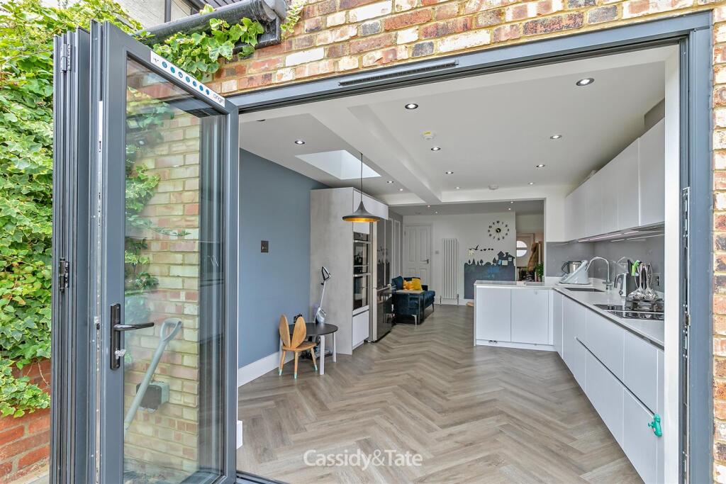 Additional image 28 of Castle Road, St. Albans