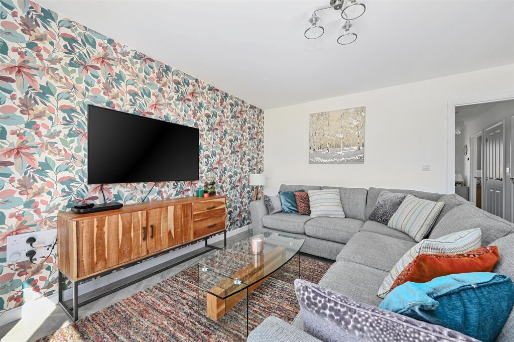 Additional image 6 of 21 Pendine Gardens, Lower Willingdon, Eastbourne