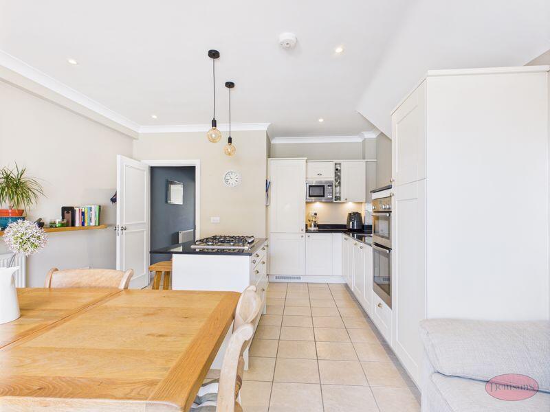 Additional image 29 of Town Centre