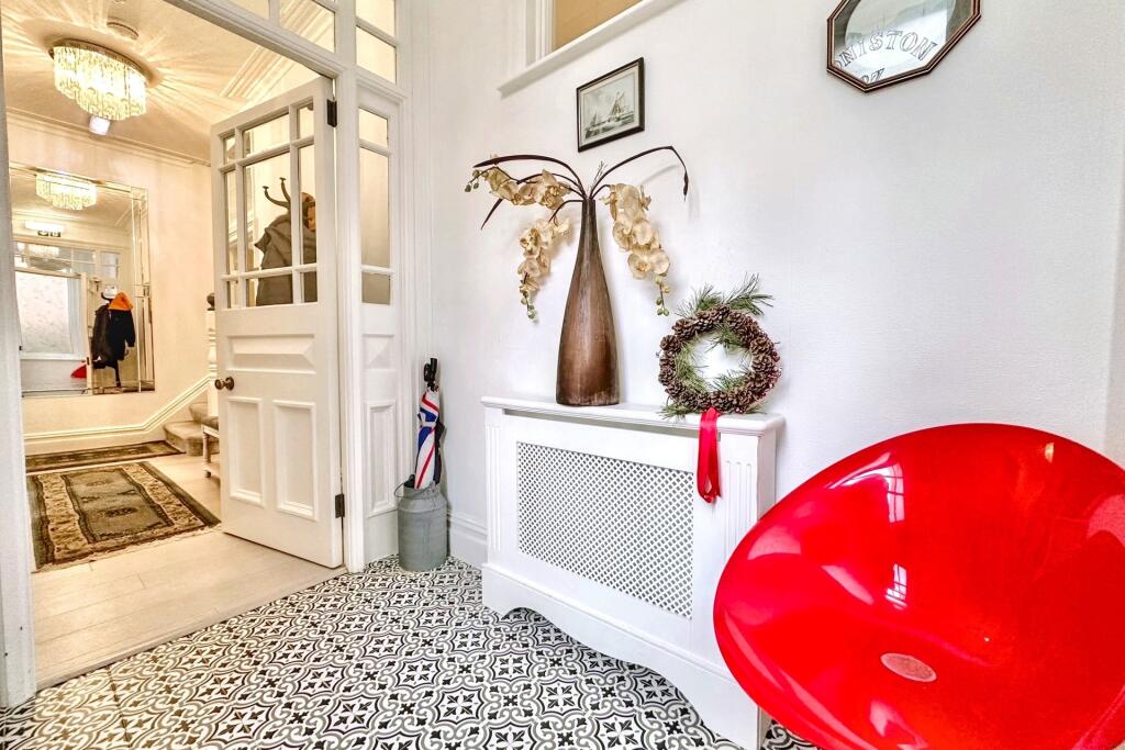 Additional image 6 of Alum Chine