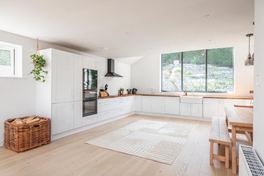 Additional image 32 of Woodleaze Close, Broadstone, Dorset, BH18