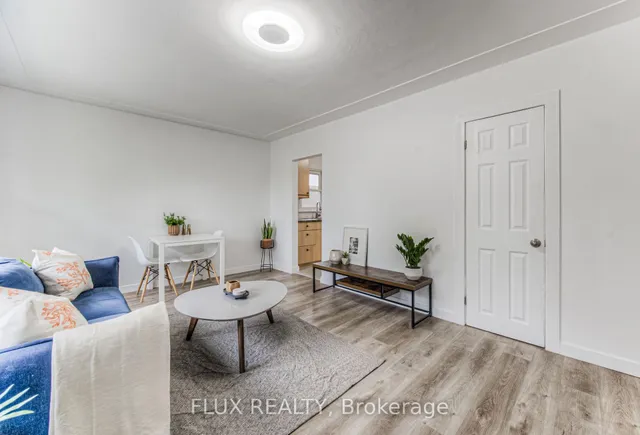 Additional image 33 of 98 Harber Ave