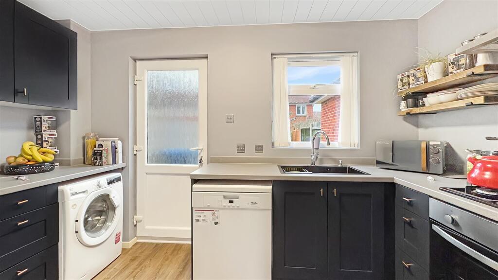 Additional image 7 of Bredy Close, Poole