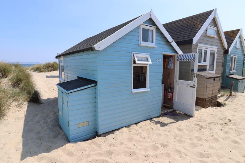 Additional image 11 of Mudeford Sand Spit hut 241