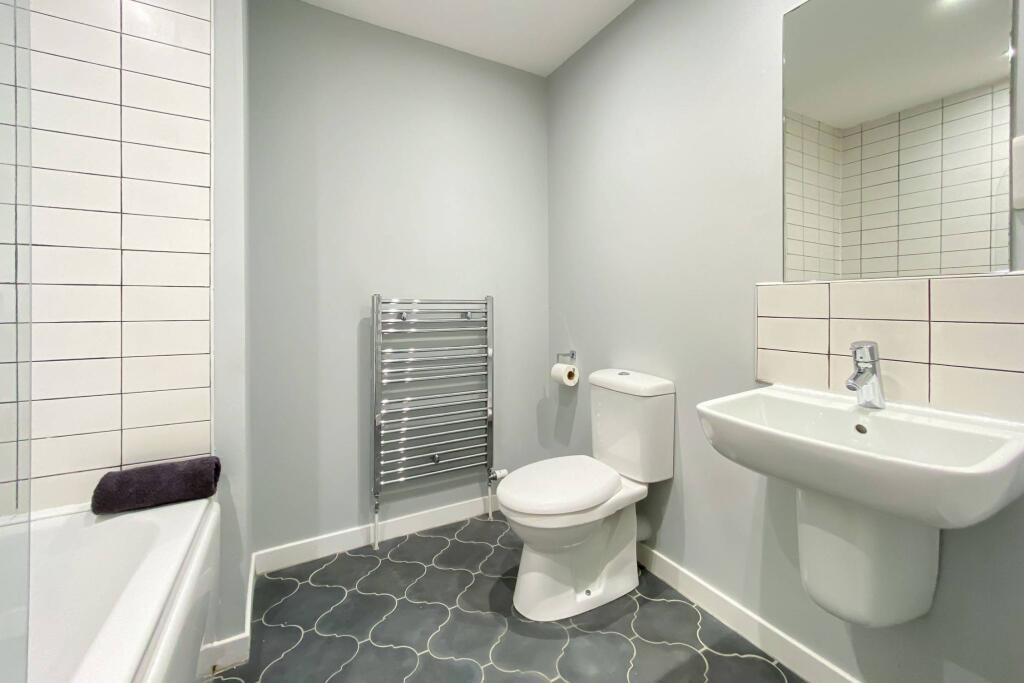 Additional image 17 of 142 Urquhart Road, Aberdeen, AB24 5DN