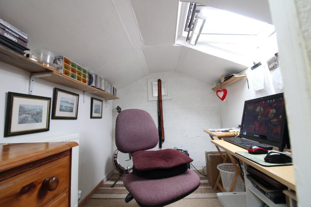 Additional image 10 of Thwaites Brow Road, Keighley, BD21