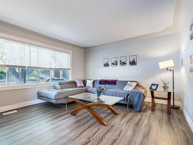 Additional image 7 of 303 KRUG St