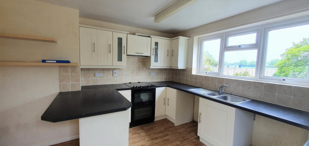 Additional image 4 of Crow, Ringwood, Hampshire, BH24