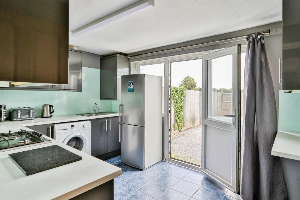 Additional image 14 of Holbury Close, BOURNEMOUTH