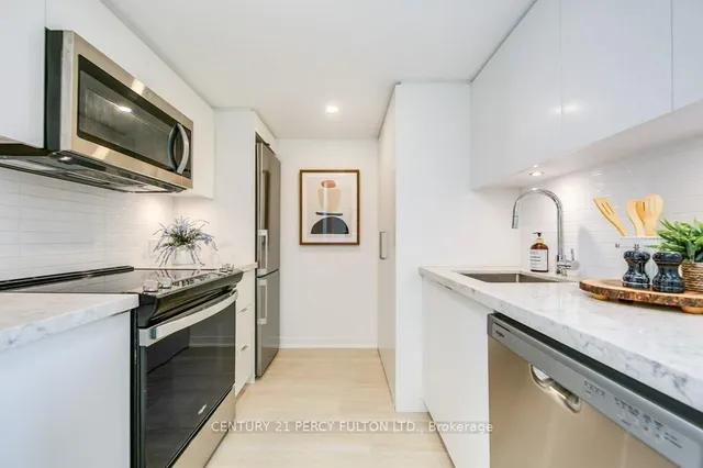 Additional image 11 of 500 Wilson Ave Unit 701