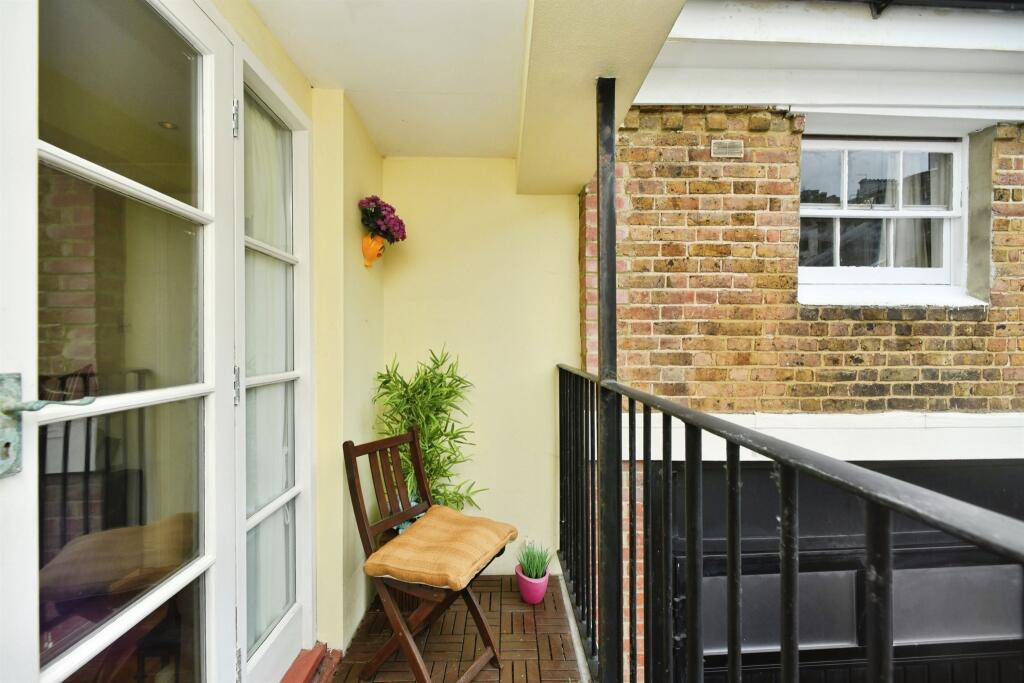 Additional image 17 of Eastern Terrace Mews, Brighton