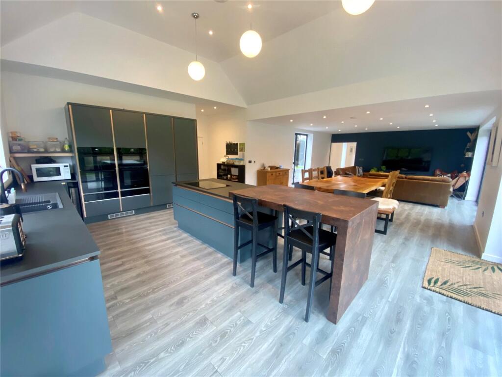 Additional image 15 of Avon Castle Drive, Ringwood, BH24