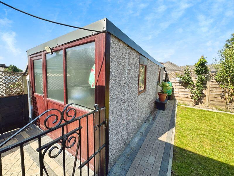 Additional image 17 of Leamington Avenue, Bury