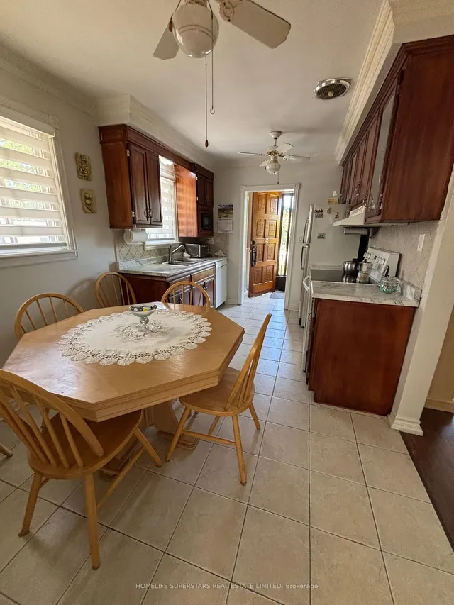 Additional image 14 of 69 Thistle Down Blvd