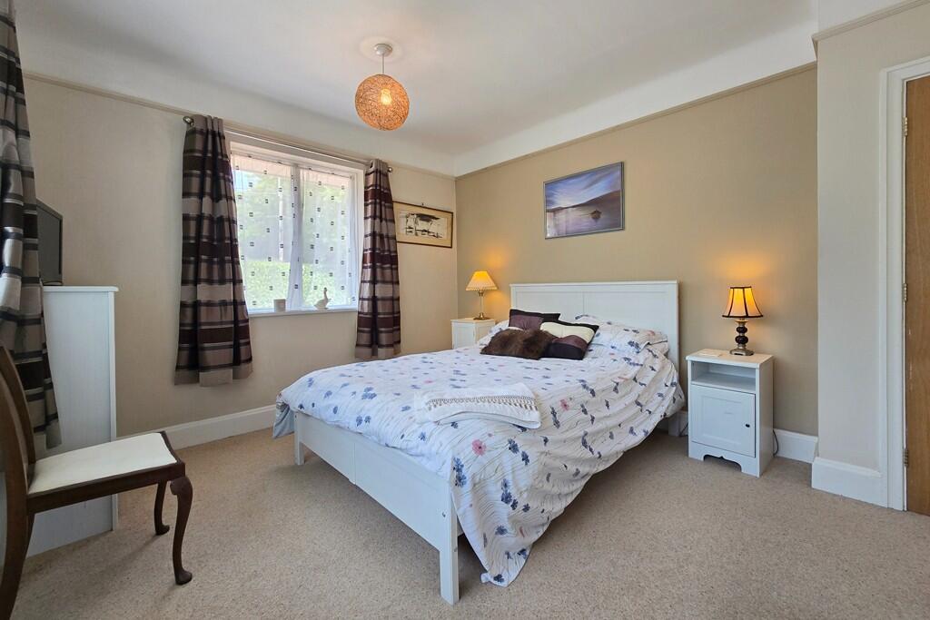 Additional image 11 of Meadow Road, New Milton, Hampshire