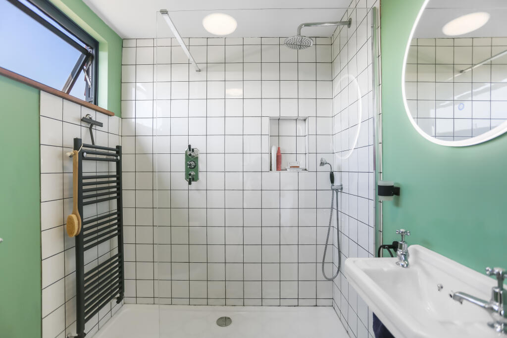 Additional image 11 of Cuckmere Way, Brighton, BN1