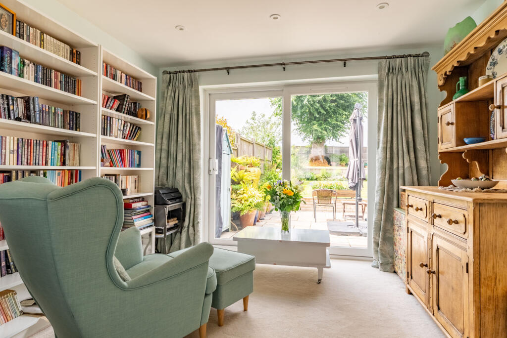 Additional image 7 of Saberton Close, Redbourn, St. Albans, Hertfordshire, AL3