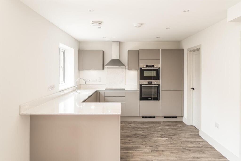 Additional image 3 of 12 Meadow Gate, Angmering