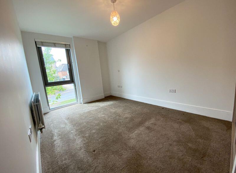 Additional image 8 of 211 Upper Terrace Road, Bournemouth - Stylish Two Bedroom Apartment with Balcony & Parking – Prime Bournemouth Location