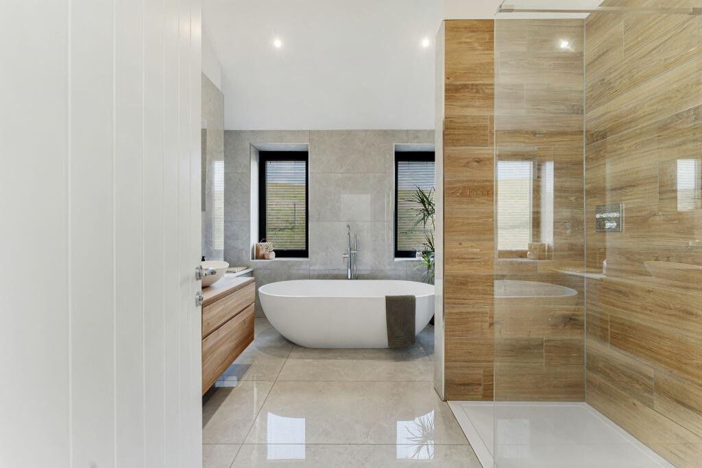 Additional image 23 of The Lodge, Little Stanrose Farm, Cox Green Road, Egerton, Bolton, BL7