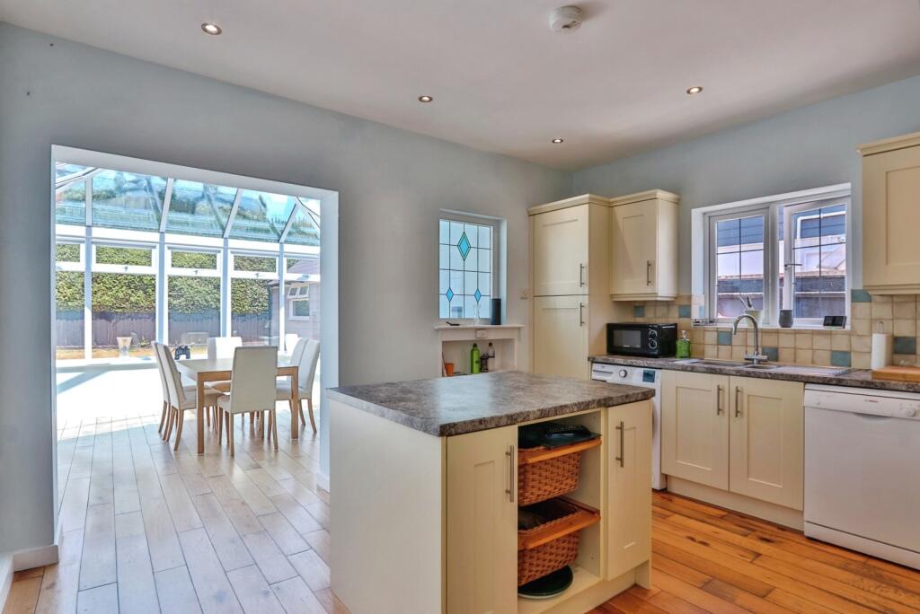 Additional image 5 of Richmond Park Avenue, Bournemouth, Dorset, BH8