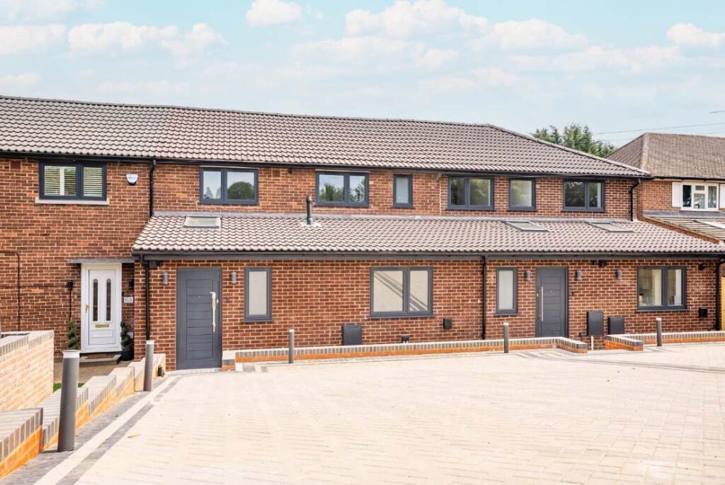 Batchwood Drive, St. Albans, Hertfordshire, AL3