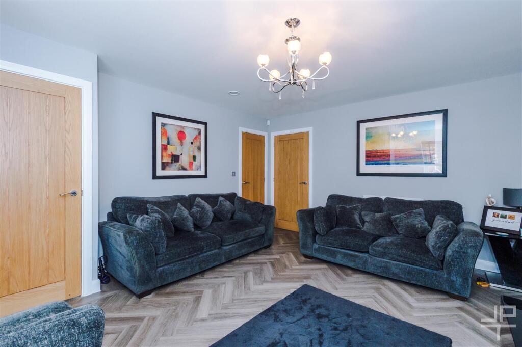 Additional image 10 of Watergate Close, Westhoughton, Bolton, BL5 3JJ