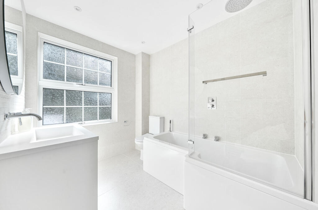 Additional image 15 of Latimers Close, Highcliffe, Christchurch, BH23