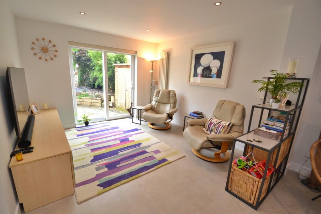 Additional image 8 of Broadstone