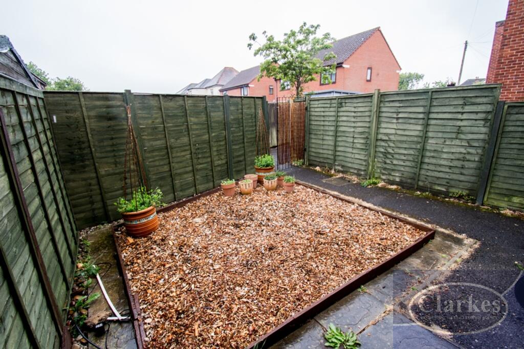 Additional image 2 of LARGE MAISONETTE Moordown, Off Bloomfield Ave off