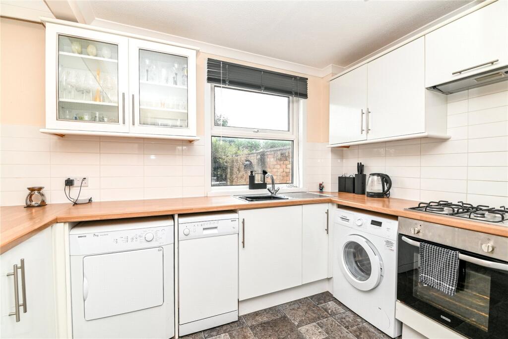 Additional image 5 of Royston Place, Barton on Sea, New Milton, Hampshire, BH25