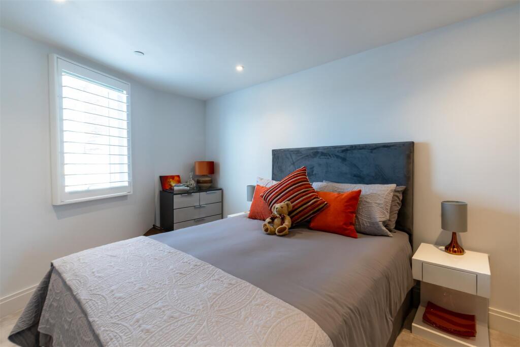 Additional image 12 of High Street, Poole Quay