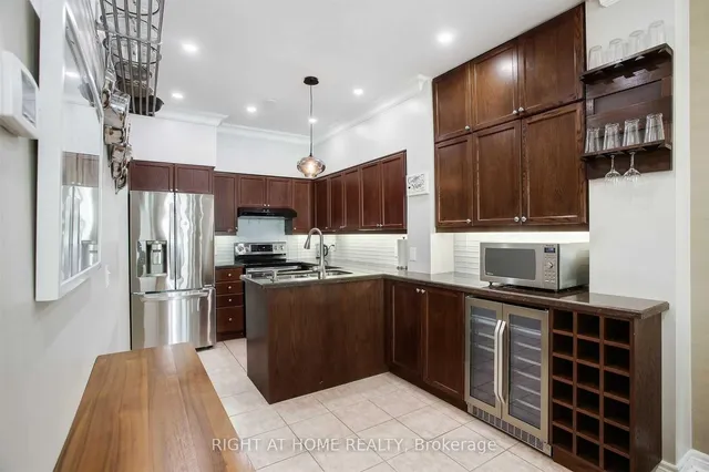 Additional image 9 of 23 Hollywood Ave Unit 105