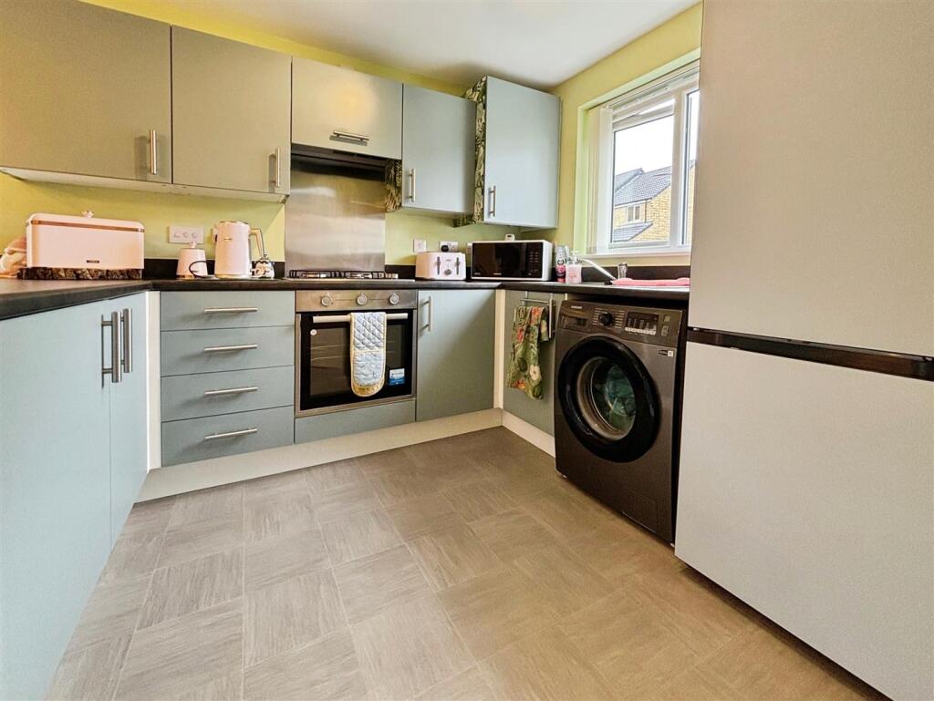 Additional image 7 of Blackthorne Close, Bradford, BD2 3DZ