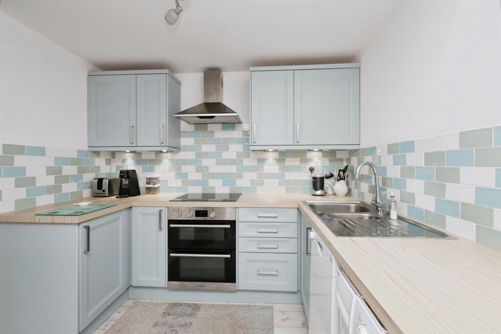 Additional image 19 of Castle Drive, Pevensey Bay, Pevensey