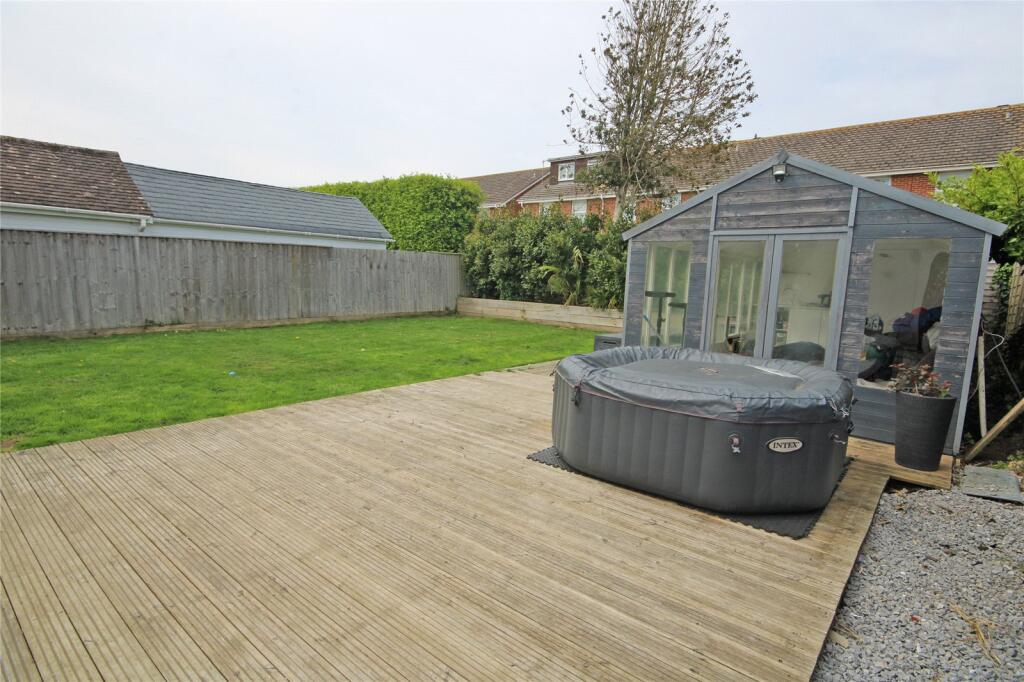 Additional image 13 of Seacroft Avenue, Barton on Sea, New Milton, Hampshire, BH25