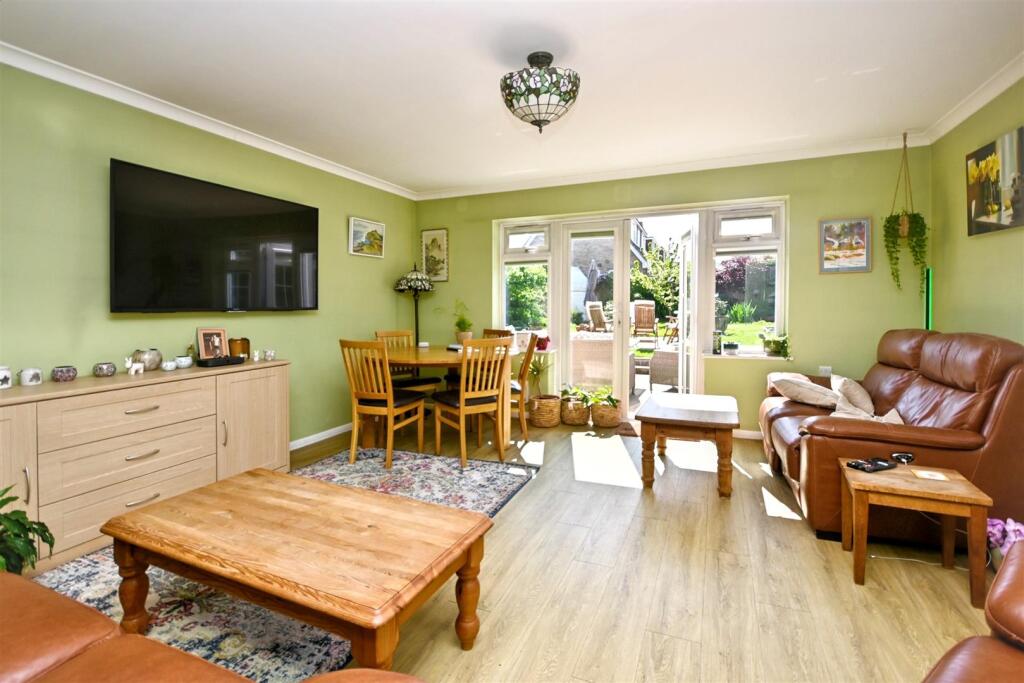 Additional image 11 of Woodland Avenue, Eastbourne