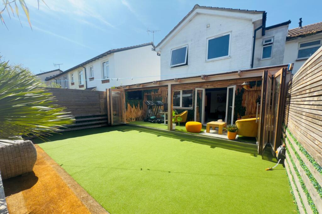 Additional image 15 of Windward Close, Littlehampton, BN17