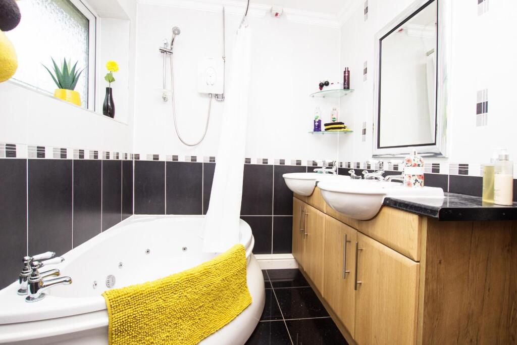 Additional image 23 of Willow Hey, Bromley Cross