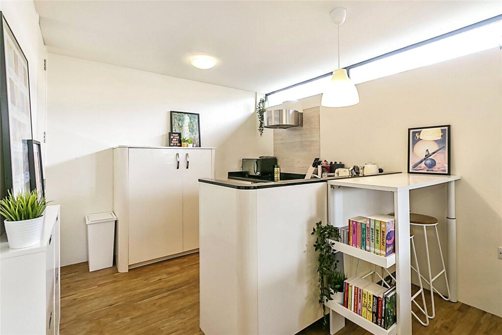 Additional image 6 of Barrack Road, CHRISTCHURCH, Dorset, BH23