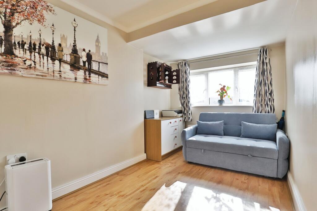 Additional image 8 of Sway Gardens, THROOP, Bournemouth, Dorset, BH8