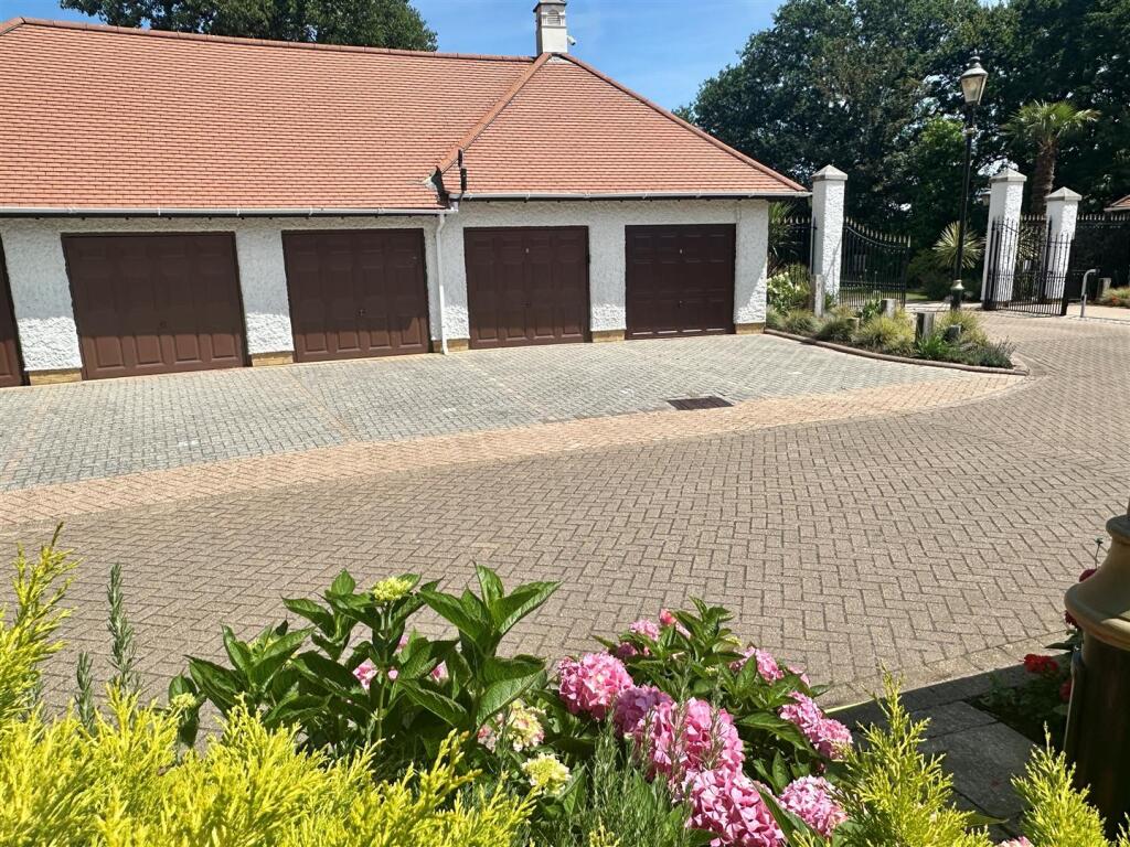 Additional image 4 of Lake Avenue, Poole