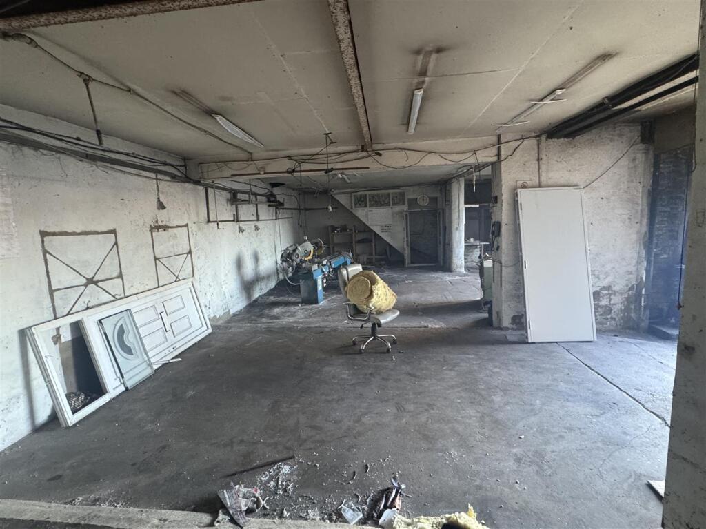 Additional image 4 of Farnham Road, Great Horton