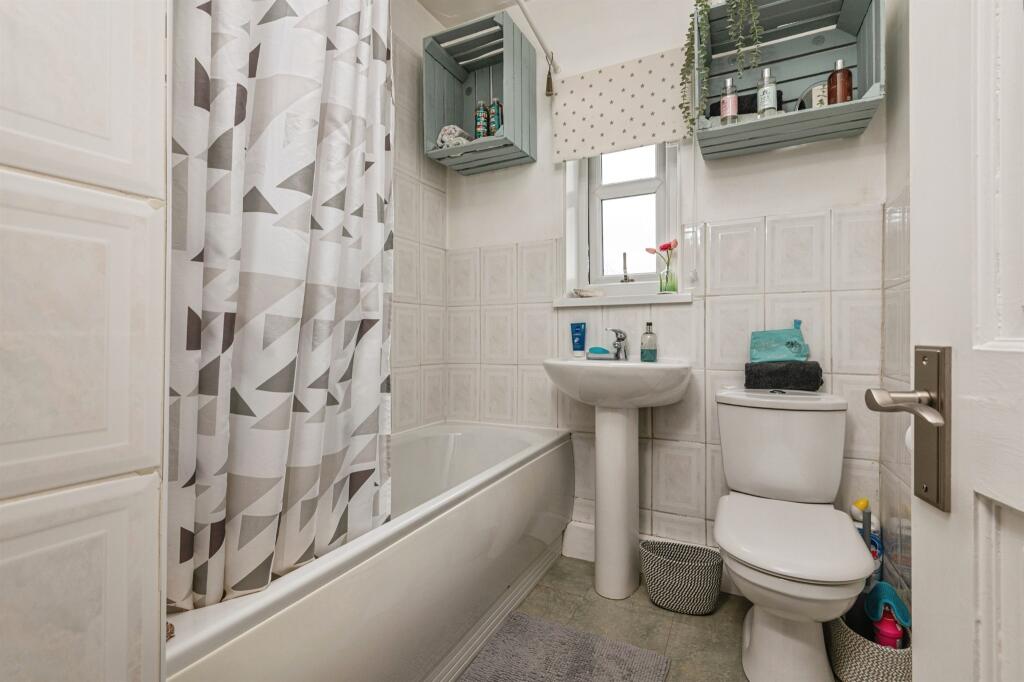 Additional image 13 of Auckland Road, Bradford