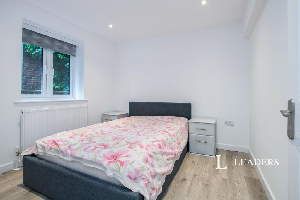 Additional image 3 of Lyon Avenue, New Milton