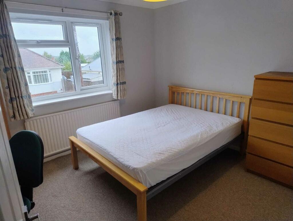 Additional image 15 of Student house on Acton Road